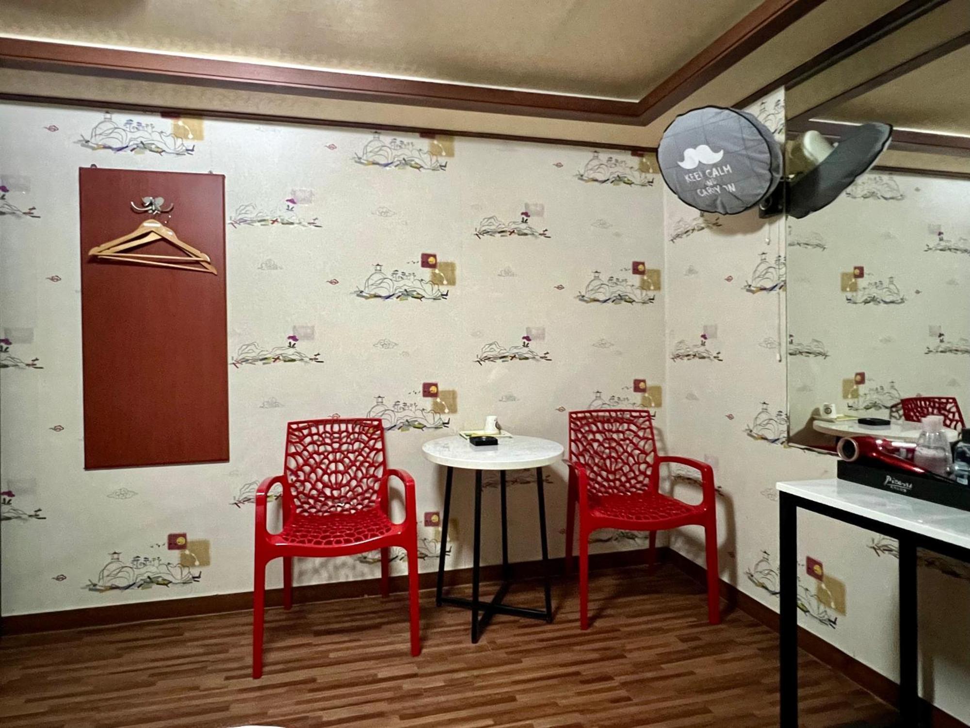 Picasso Motel Seoul Exterior photo